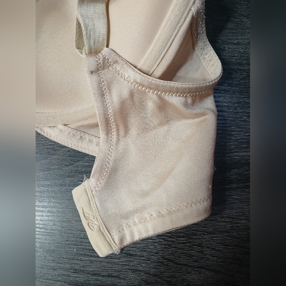 Vanity Fair Full Coverage Underwire Bra 40DD - Picture 12 of 13